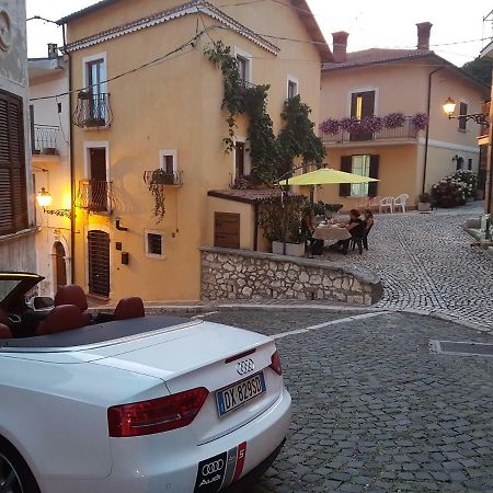 Villa Scaccia pensieri Cerchio Exterior foto