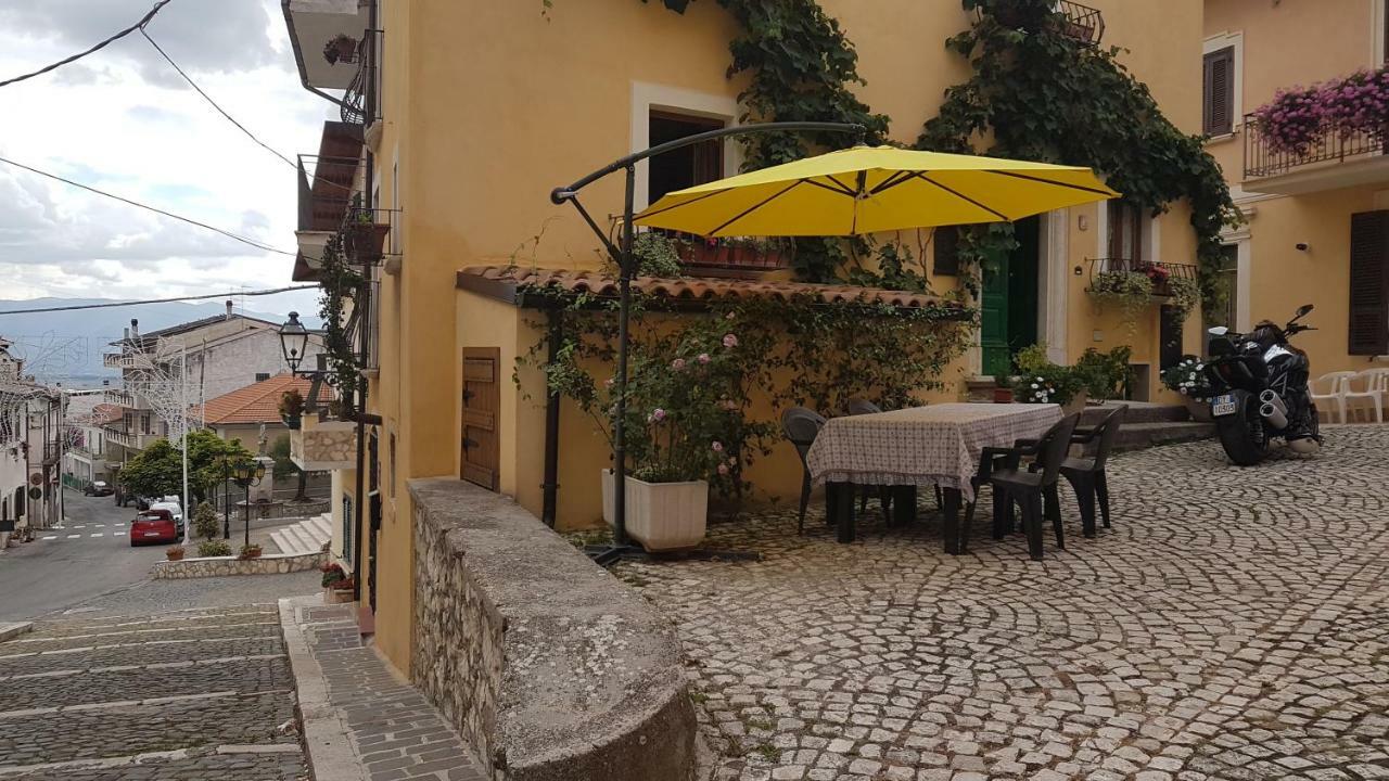 Villa Scaccia pensieri Cerchio Exterior foto