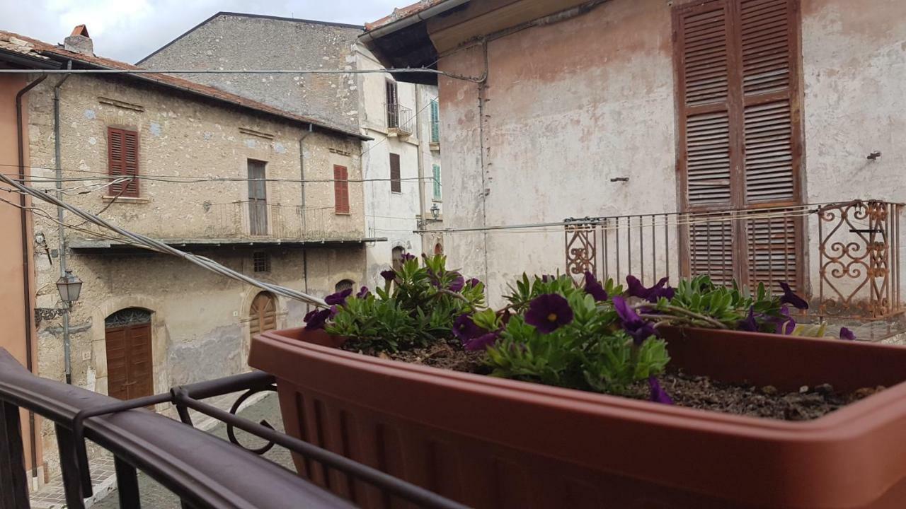 Villa Scaccia pensieri Cerchio Exterior foto