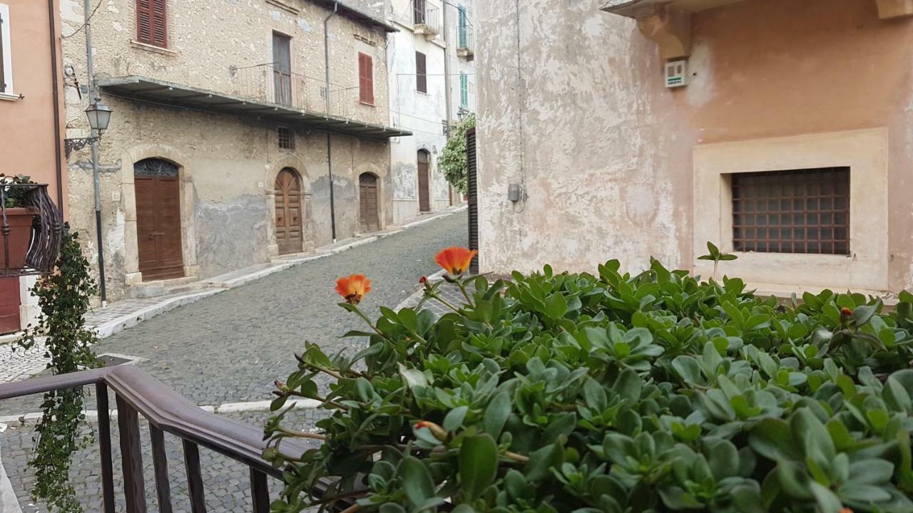 Villa Scaccia pensieri Cerchio Exterior foto
