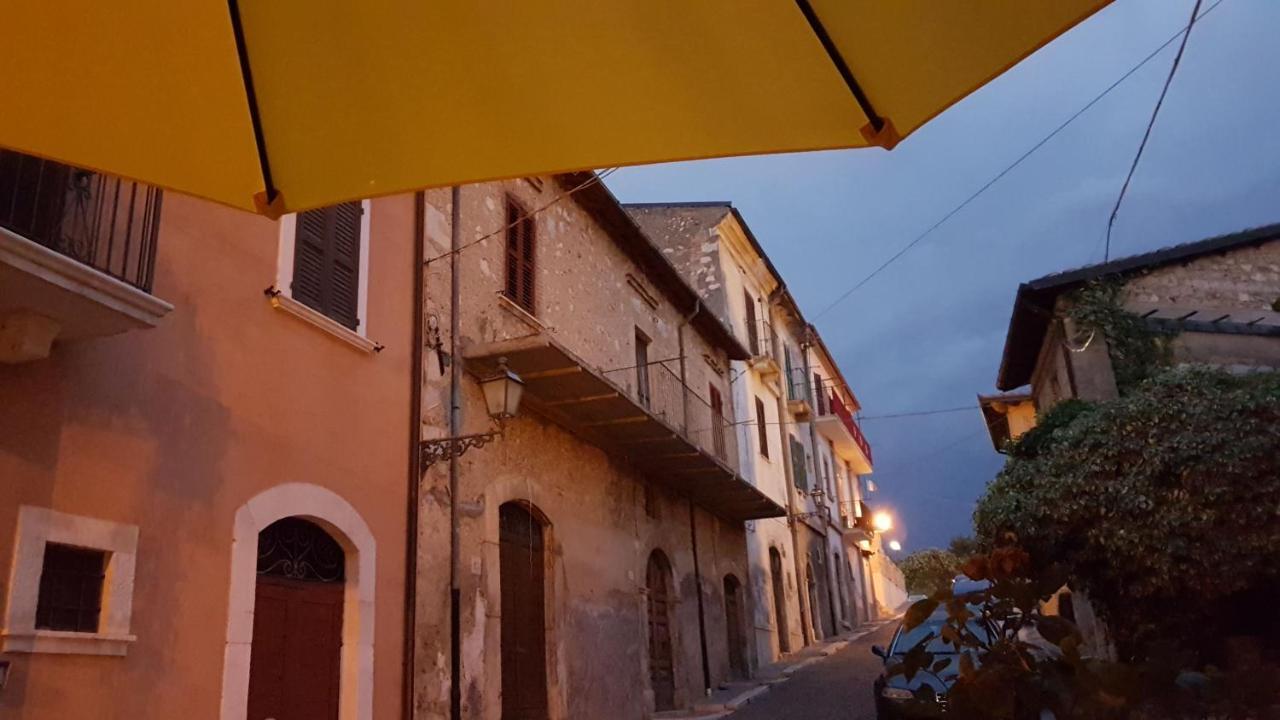 Villa Scaccia pensieri Cerchio Exterior foto